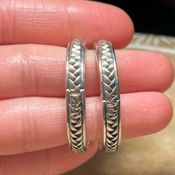 *SOLD* Scott Kay Basket Weave Hoop 925 Sterling Silver Earrings - Picture 13 of 16